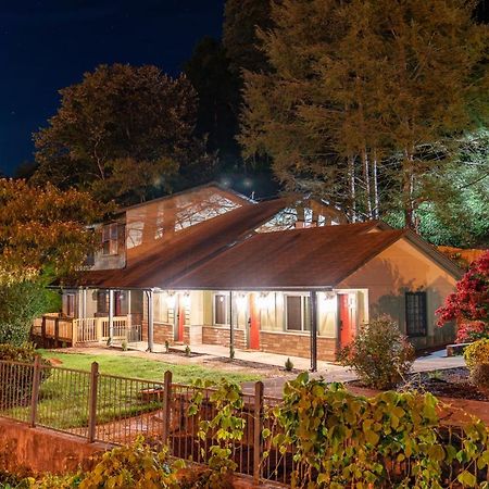 Newly Remodeled Motel In Gatlinburg! Екстериор снимка