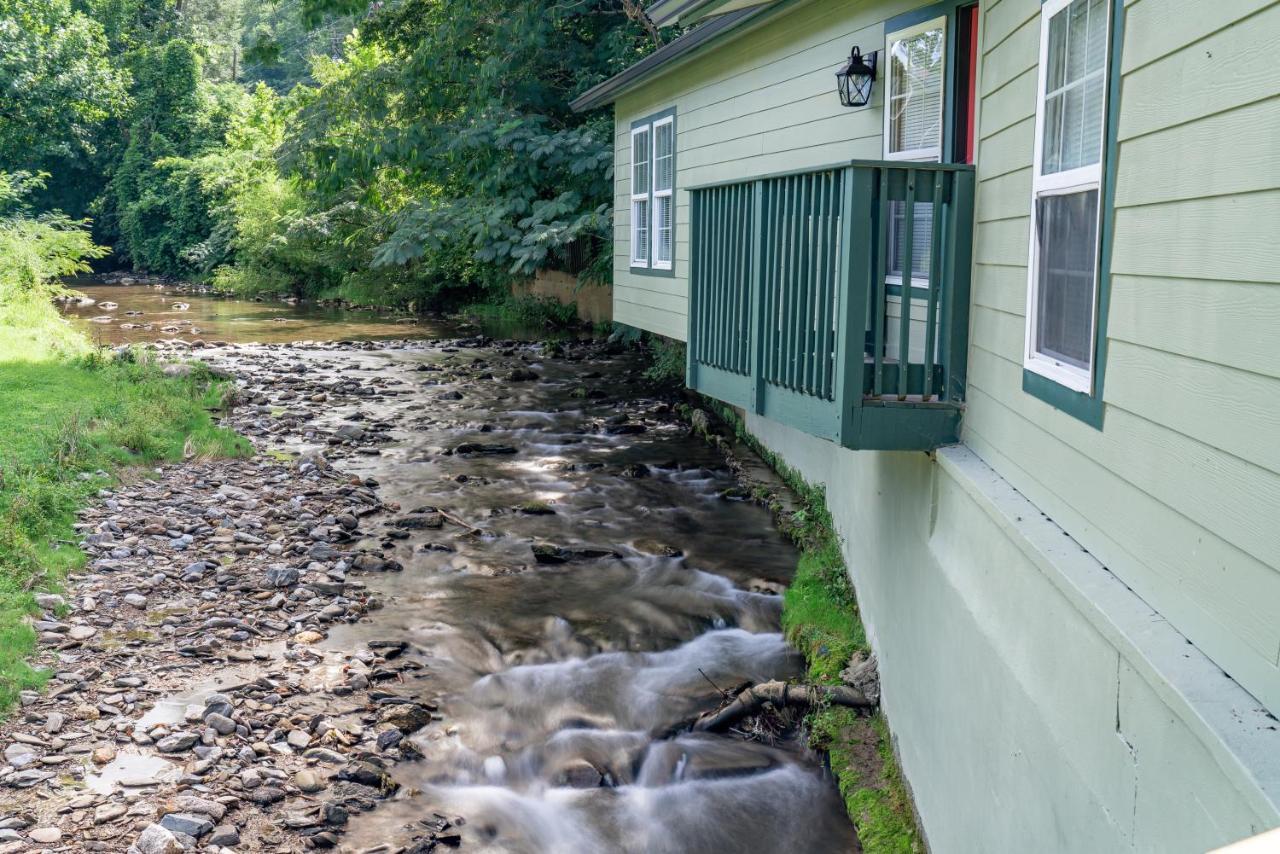 Newly Remodeled Motel In Gatlinburg! Екстериор снимка