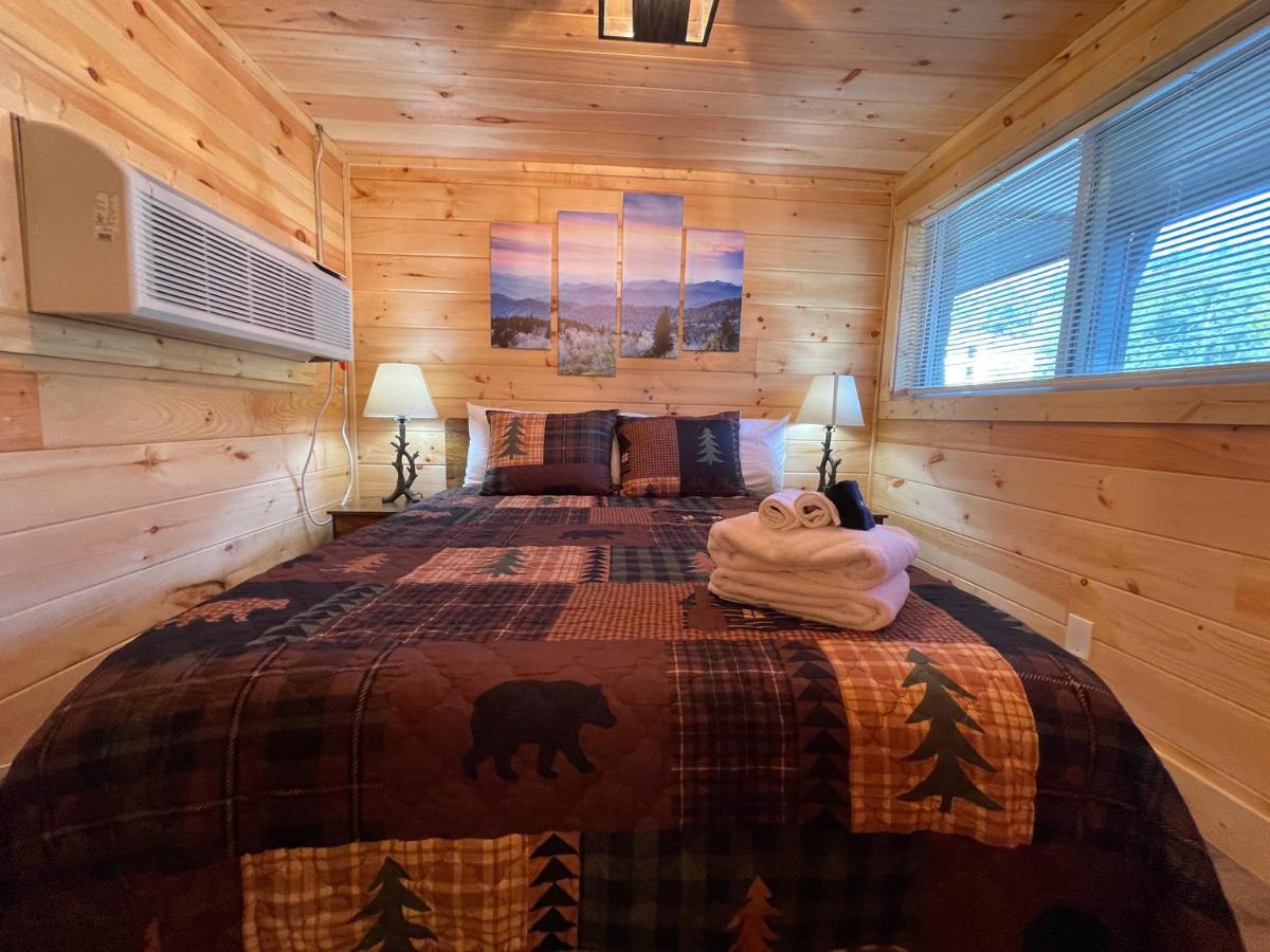 Newly Remodeled Motel In Gatlinburg! Екстериор снимка